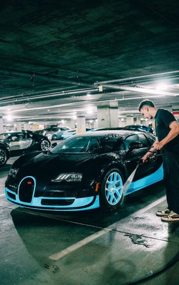 Rim Cleaning on a Bugatti